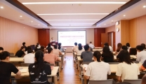 医院副院长黄仲海到仁爱分院党总支作党纪学习教育专题党课